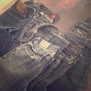 Jeans , hollister , American eagle , etc.